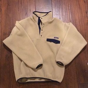 Patagonia sand and blue synchilla pullover